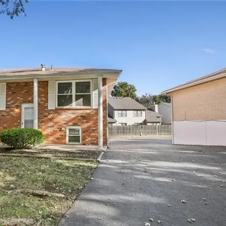 Buy this studio house on 15444 East 49th Street in Kansas City, MO 64136