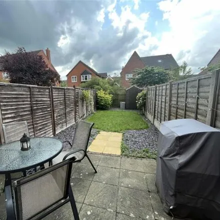 Image 9 - Ivy Way, Dickens Heath, B90 1RR, United Kingdom - Townhouse for rent
