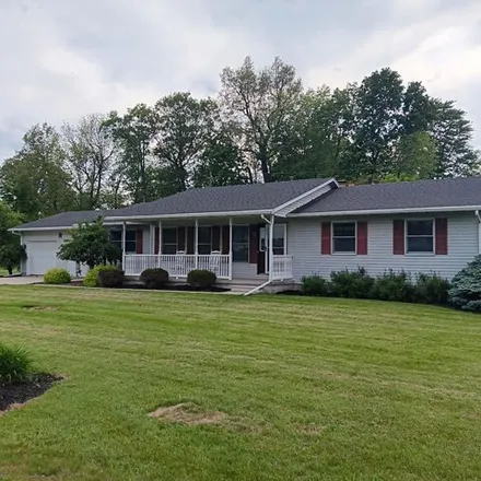 Buy this 3 bed house on 1539 Woodland Dr in Bucyrus, Ohio