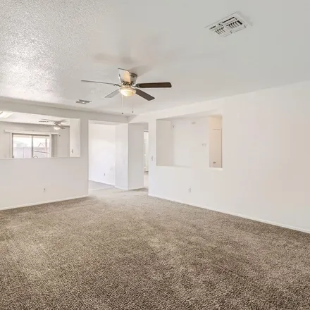 Image 3 - 11313 West Carousel Drive, Pinal County, AZ 85123, USA - Apartment for rent