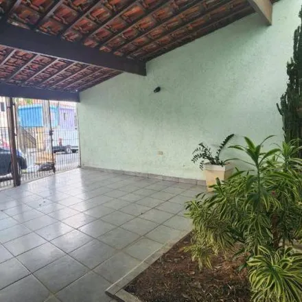 Rent this 3 bed house on Rua Salatiel de Campos 360 in Jaguaré, Região Geográfica Intermediária de São Paulo - SP