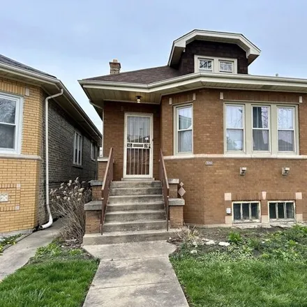 Buy this 2 bed house on 3529 North Nottingham Avenue in Chicago, IL 60634