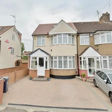 Rent this 4 bed house on Elmer Gardens in London, TW7 6HA