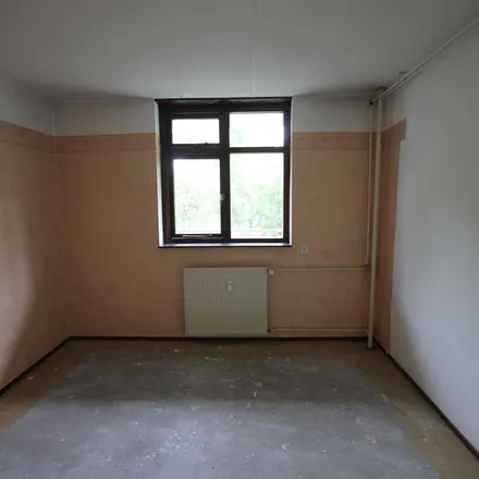 Rent this 3 bed apartment on Tolstraat 8 in 2405 VR Alphen aan den Rijn, Netherlands