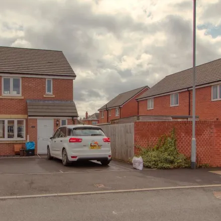 Rent this 3 bed house on 2 - 18 Evens Furs Close in Taunton, TA2 8GH