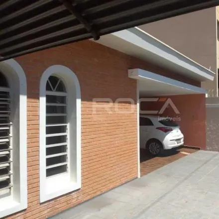 Buy this 3 bed house on Rua São Joaquim 2374 in Jardim Macarengo, São Carlos - SP