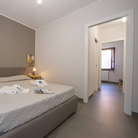 Image 5 - Menaggio, Via Quattro Novembre, 22017 Loveno CO, Italy - Apartment for rent