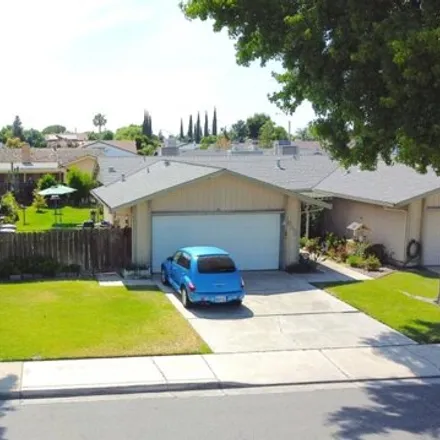 Buy this 6 bed house on 1615 Moffett Road in Ceres, CA 95307