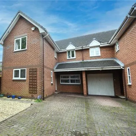 Buy this 3 bed duplex on Tintern Avenue in Manchester, M20