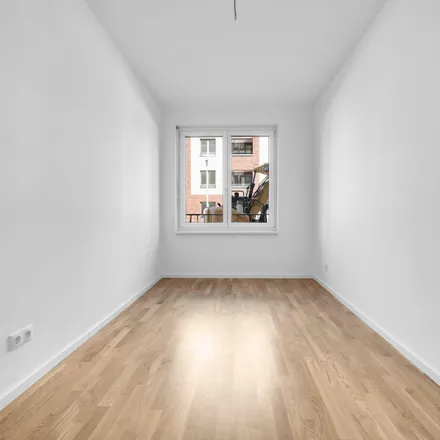 Rent this 4 bed apartment on Georg-Klingenberg-Straße 18 in 10318 Berlin, Germany