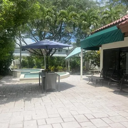 Image 3 - 21789 Town Place Drive, Boca Raton, FL 33433, USA - House for sale
