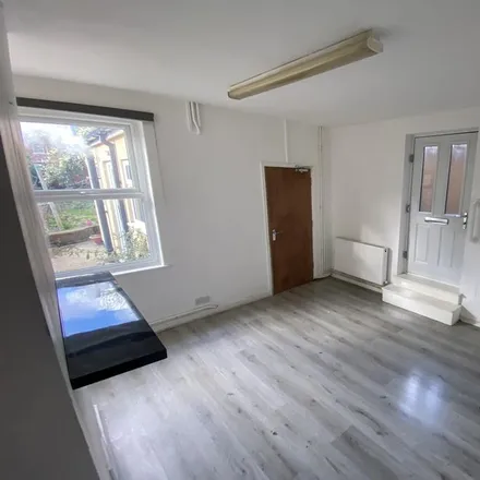 Image 5 - Churston Court, 6;6a The City, Beeston, NG9 2DY, United Kingdom - Duplex for rent