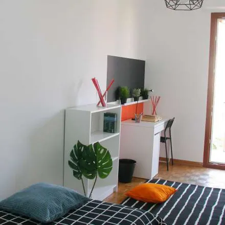 Image 3 - Via Palmiro Togliatti, 19, 10135 Turin Torino, Italy - Apartment for rent