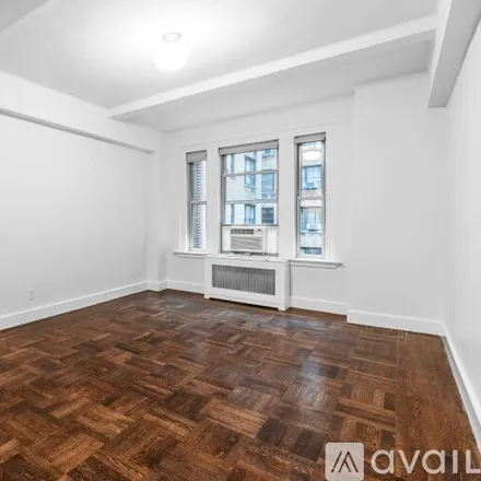 Rent this studio apartment on 20 5th Ave