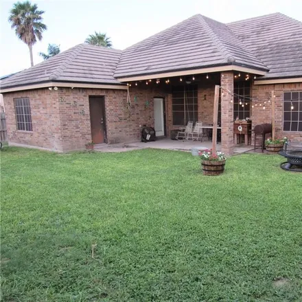 Image 3 - 1401 Rio Guadalupe, San Juan, TX 78589, USA - House for sale
