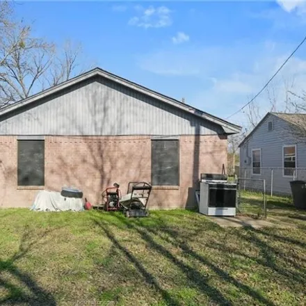Image 8 - 1051 East 27th Street, Bryan, TX 77803, USA - House for sale