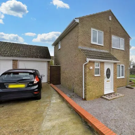 Rent this 3 bed house on Coney Furlong in Peacehaven, BN10 8EH