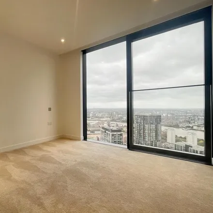 Image 7 - Hampton Tower, 75 Marsh Wall, Canary Wharf, London, E14 9SH, United Kingdom - Apartment for rent