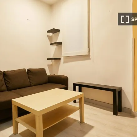 Rent this 1 bed apartment on Aire Trabajos Verticales in Calle de Lope de Haro, 28039 Madrid
