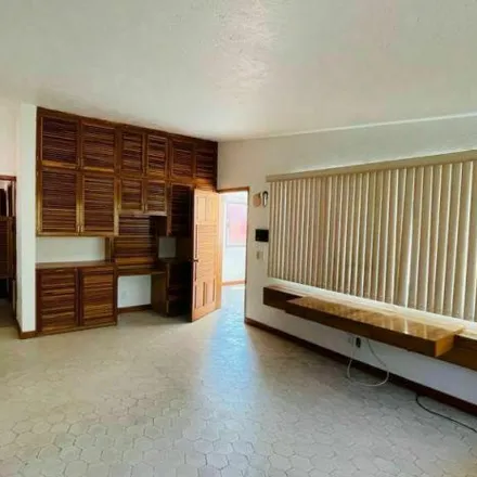 Buy this 3 bed house on Calle Manuel Mazari in Tlaltenango, 62270 Cuernavaca