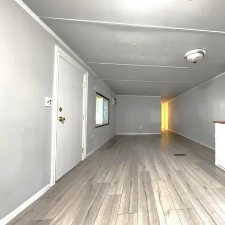 Image 8 - 6th Street, Pasco, WA, USA - Apartment for sale