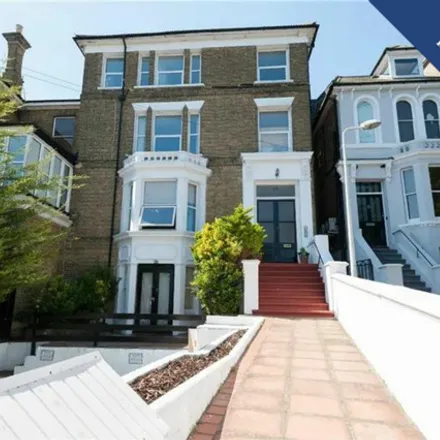 Rent this 3 bed townhouse on The Limes in 12 The Vale, Broadstairs