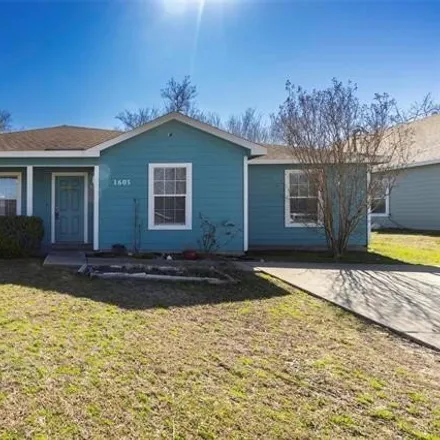 Buy this 3 bed house on 1605 Hemphill Street in Greenville, TX 75401