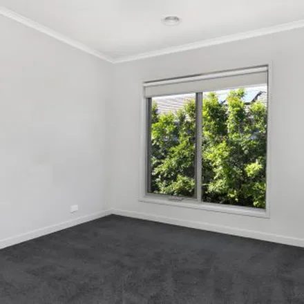 Image 2 - Creekstone Drive, Alfredton VIC 3350, Australia - Apartment for rent