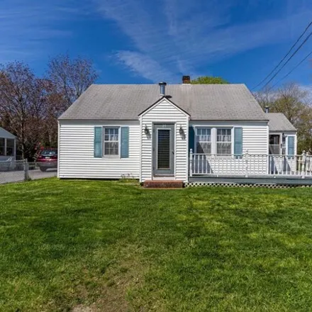 Buy this 4 bed house on 17 Davis Street in Somersworth, NH 03878
