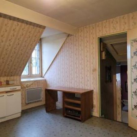 Rent this 2 bed apartment on Rue de Verdun in 76260 Eu, France