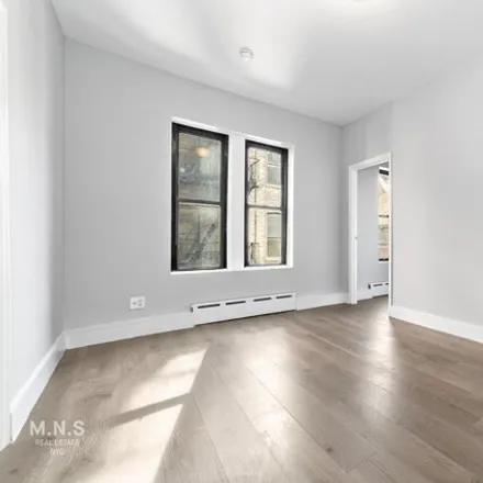 Image 3 - 215 East 117th Street, New York, NY 10035, USA - House for rent
