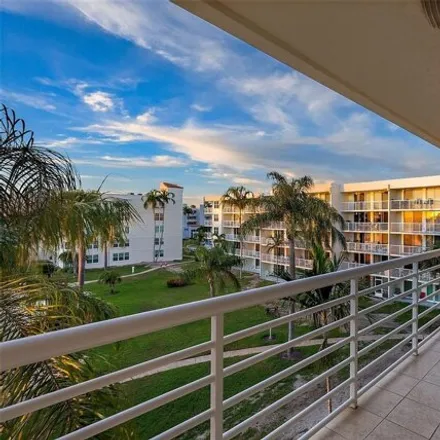 Image 4 - unnamed road, Saint Petersburg, FL 33715, USA - Condo for sale