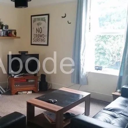 Rent this 2 bed house on Kensington Terrace in Leeds, LS6 1BW