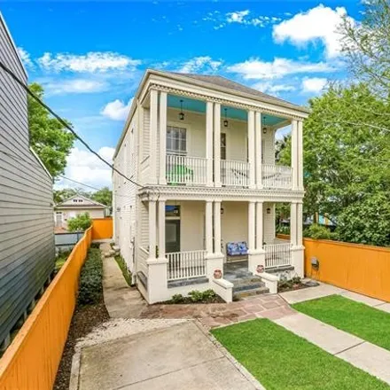 Buy this 3 bed house on 2119 Harmony Street in New Orleans, LA 70115