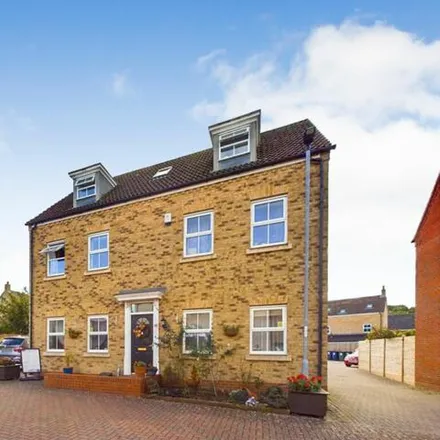 Buy this 5 bed house on The Copse in Brampton, PE29 6JY