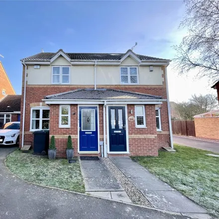 Rent this 2 bed duplex on Appletree Lane in Redditch, B97 6TS