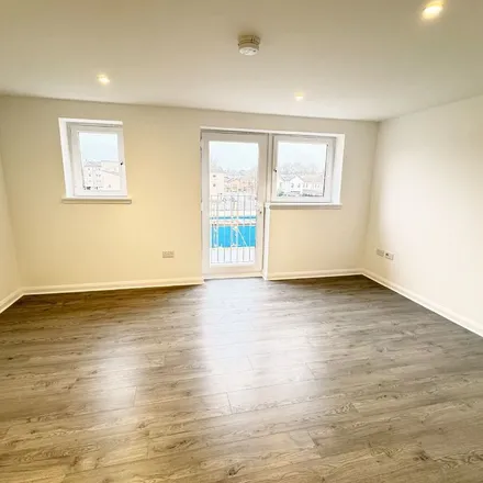 Image 2 - Squire Street, Glasgow, G14 0QP, United Kingdom - Apartment for rent