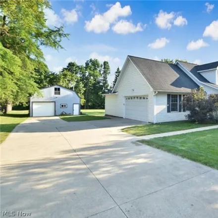 Image 2 - 582 W Highland Rd, Sagamore Hills, Ohio, 44067 - House for sale