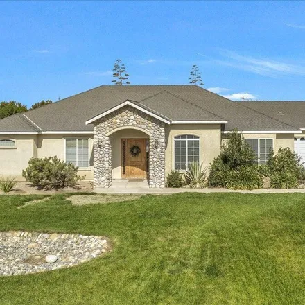 Buy this 4 bed house on 12198 Bermuda Street in Tulare County, CA 93291