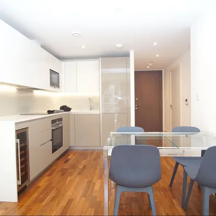 Image 5 - Discovery House, Newby Place, Canary Wharf, London, E14 0HA, United Kingdom - Apartment for rent