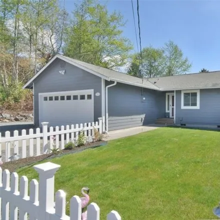 Buy this 3 bed house on Willow Drive in Lake Goodwin, Snohomish County