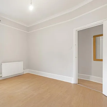 Image 4 - 20 Millfields Road, Lower Clapton, London, E5 0AU, United Kingdom - Townhouse for rent