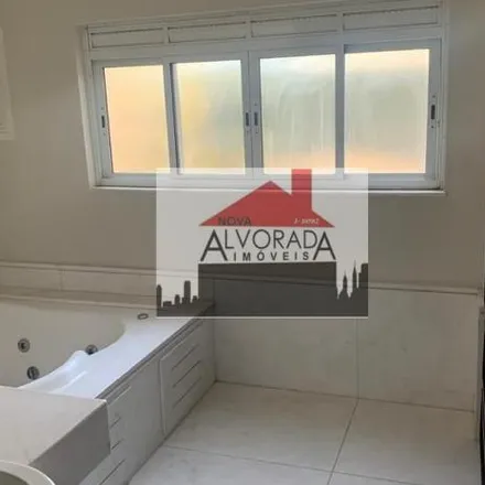 Buy this 7 bed apartment on Condomínio Spazio Dell acqua in Rua Marquês do Paraná 651, Bela Aliança