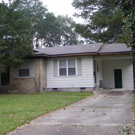 Buy this 2 bed house on 1595 Pine Manor Drive in Arkadelphia, AR 71923