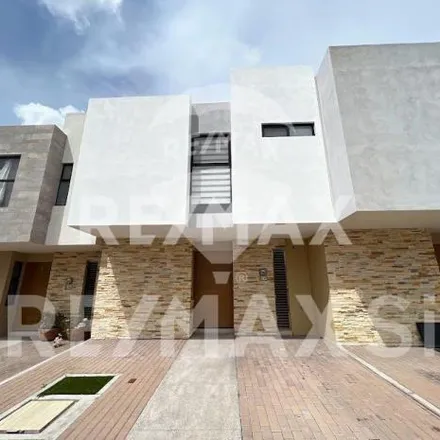 Buy this 3 bed house on Calle Campo Real in Delegación Epigmenio González, 76146