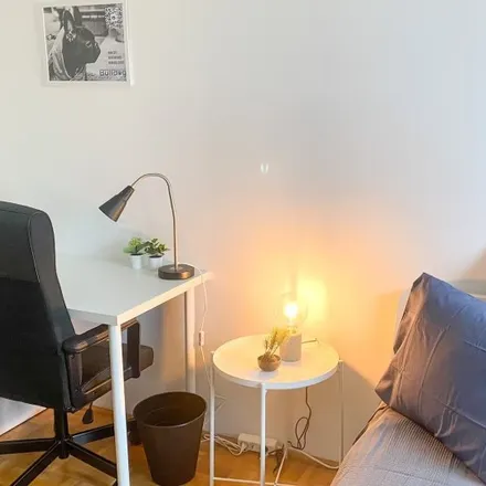 Rent this 4 bed room on Untere Augartenstraße 5 in 1020 Vienna, Austria