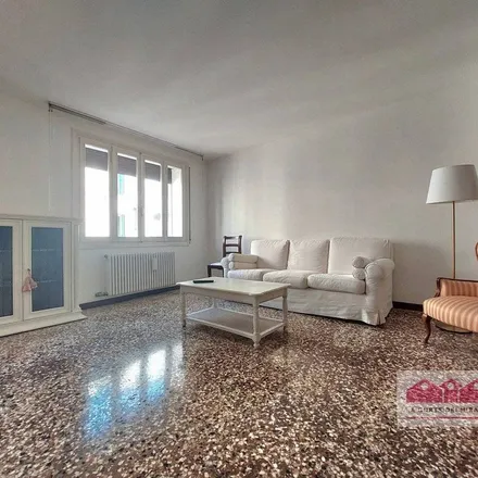 Image 5 - Piazza Giacomo Matteotti 20, 36100 Vicenza VI, Italy - Apartment for rent