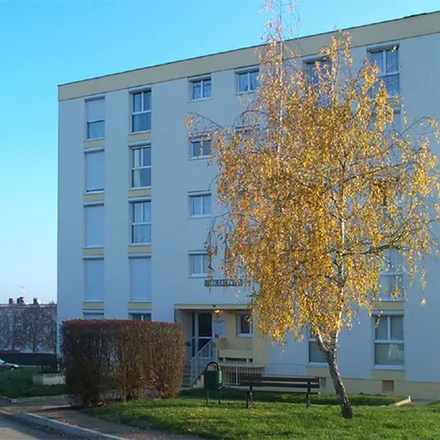 Rent this studio apartment on 6 Rue de la Première Armée Française in 21230 Arnay-le-Duc, France