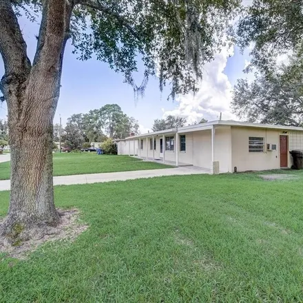 Image 3 - 419 Poinciana Circle, Kissimmee, FL 34744, USA - House for sale