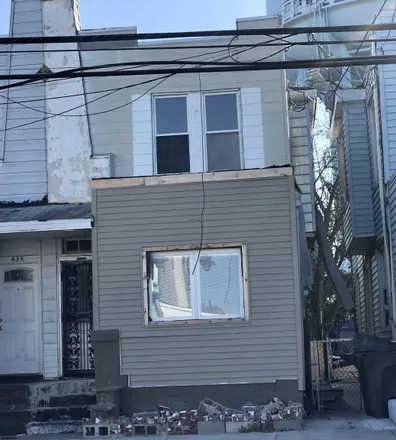 Buy this 3 bed house on 440 North Maryland Avenue in Atlantic City, NJ 08401